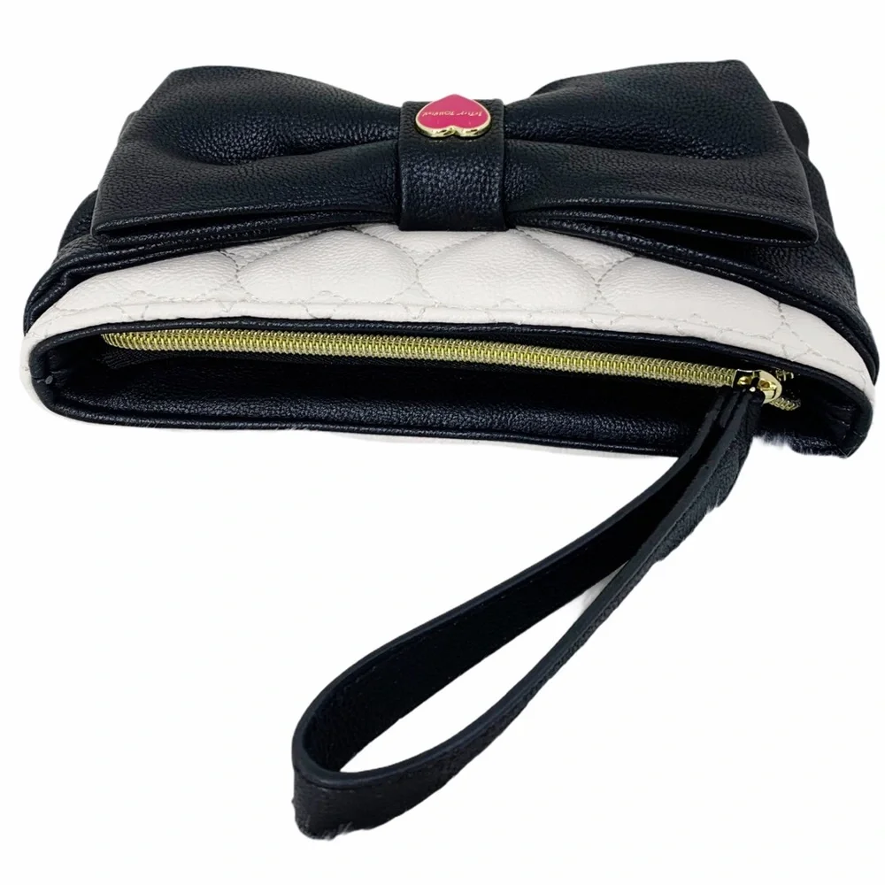 Betsey Johnson Quilted Heart Wristlet - Picture 3 of 10